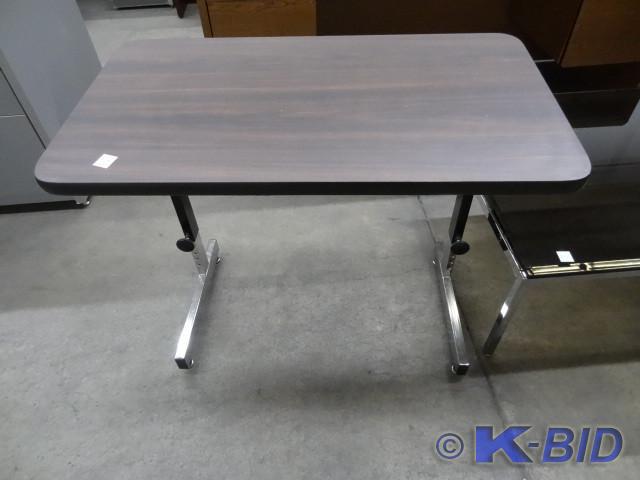 lot 248 image: 36 x 20 adjsustable height table.