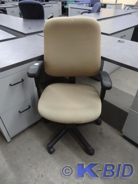 lot 250 image: office chair on wheels