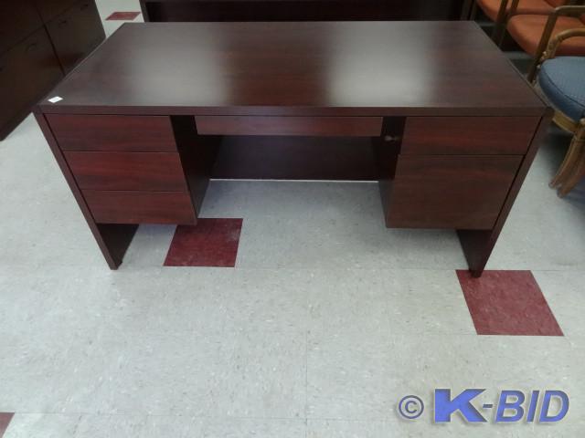 lot 56 image: Laminate office desk. 5 drawer. Pen...