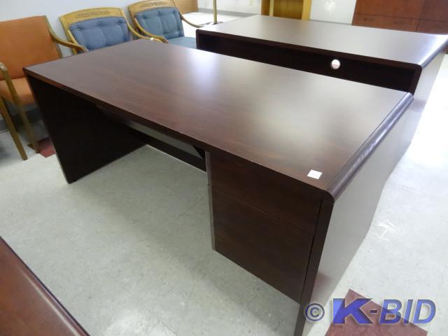 lot 58 image: Laminate office desk. 2 drawer. Pen...