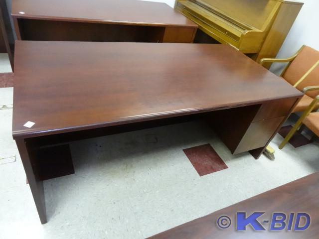 lot 59 image: Wood office desk. 2 drawer. 72 x 36...