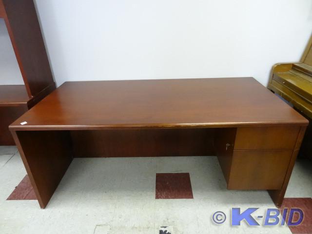 lot 61 image: Wood office desk. 2 drawer. Lock an...