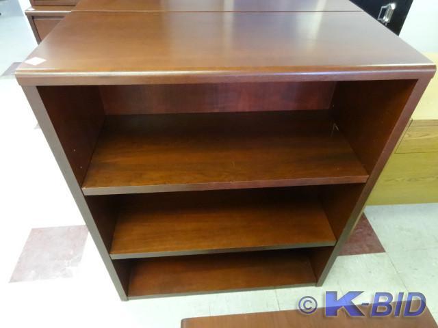 lot 73 image: Wood book shelf with 2 adjustable s...