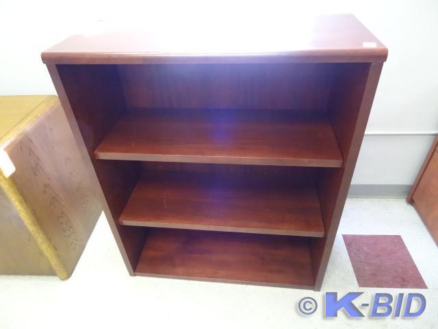 lot 81 image: Wood book shelf with 2 adjustable s...