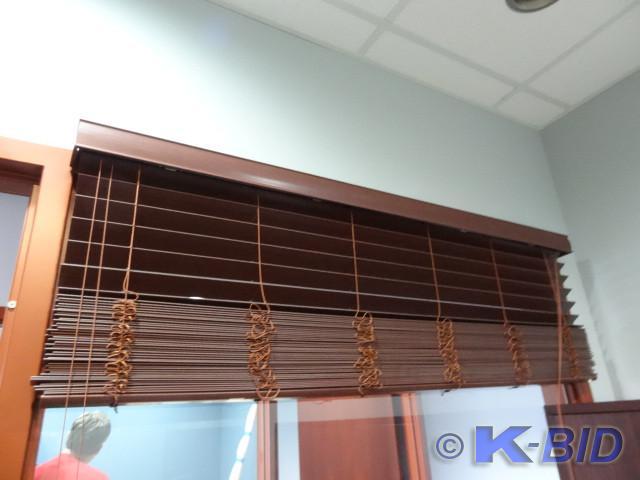 lot 151 image: 58 window blind. Bring tools to re...