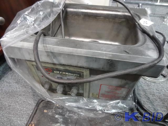 lot 212 image: Ney 300 ultra sonic cleaner