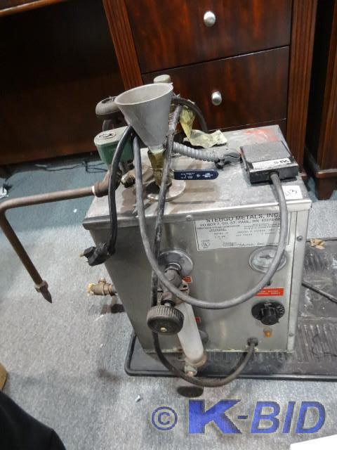 lot 213 image: Stebgo metals Inc. portable steam g...