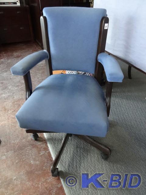 lot 34 image: Wood framed cushioned office chair ...