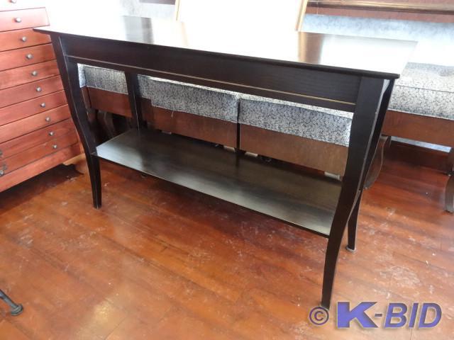 lot 38 image: Wood table with bottom shelf. 44 x ...