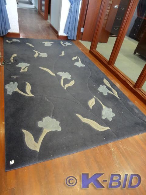 lot 51 image: Dayln rug Liberty Design #7 RE. Ite...
