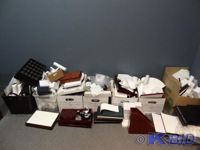 lot 74 image: Large lot of Jewelry display pieces...