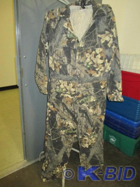 Mossy Oak Overhauls Size Medium Reg...