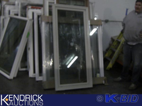 lot 121 image: 1 Lindsay Vinyl Framed Fixed Picture Window