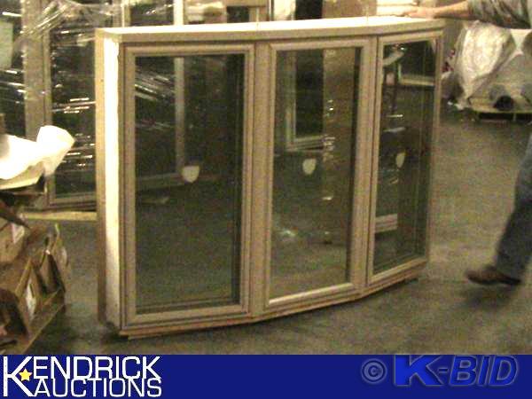 lot 191 image: 1 Lindsay Vinyl Framed Bay Window