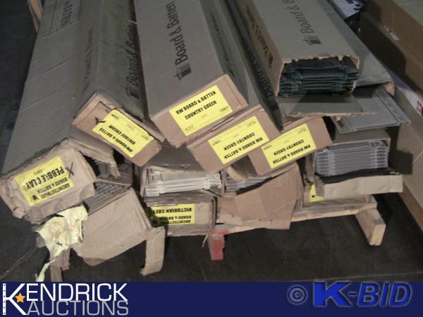lot 224 image: 1 Pallet of Board, and Batten Vertical Vinyl Siding