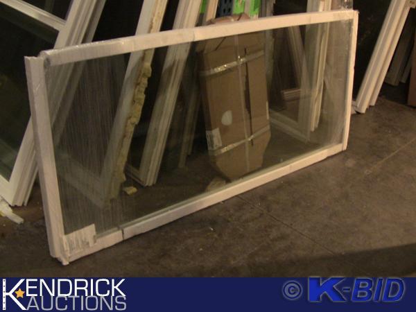 lot 70 image: 1 Lindsay Patio Door Glass