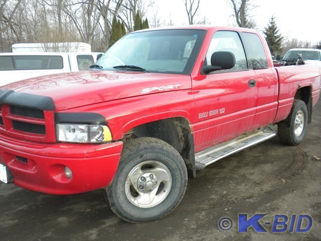 199 9 Dodge Ra m 1500 Sport 4WD  ...
