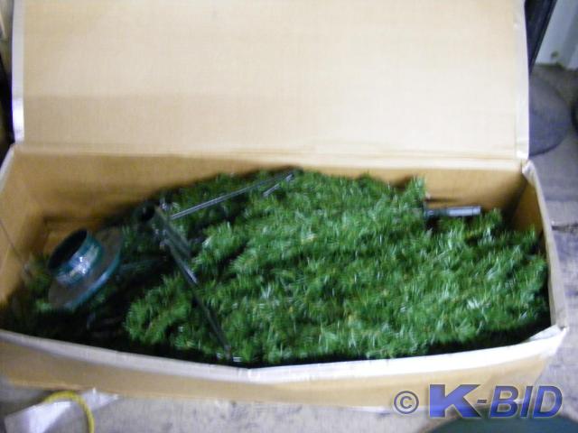 Christmas Tree and stand, do not kn...