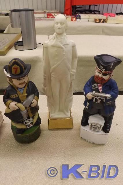 Figurines, Pirate, Fireman has dama...