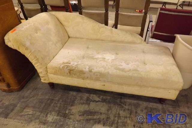 Vintage style Fainting Couch, stain...
