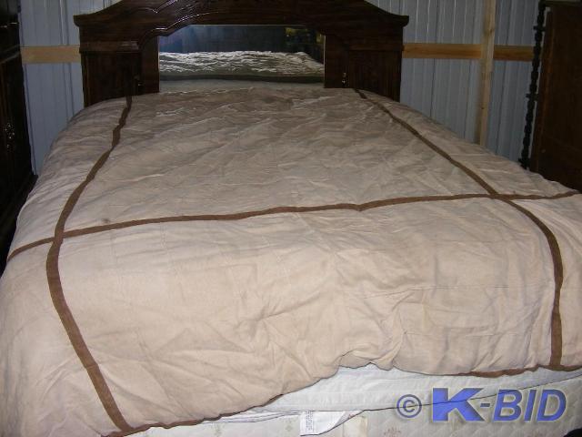 BEDROOM SET Queen size Mattress and...