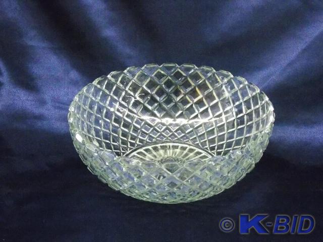Diamond Cut Serving Bowl 8.25in dia...