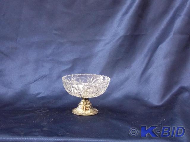 Pedestal Cut Glass Bowl approx 4.5i...