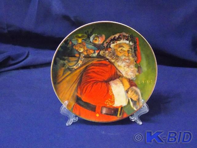 AVON 1987 The Magic that Santa Brin...