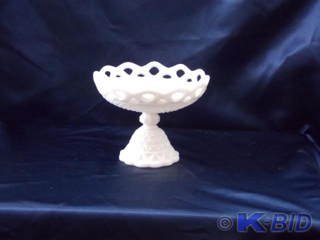 Candy  Fruit dish Milk Glass 5 inc...