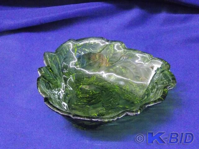 Green Glass Triangle Bowl Leaf Patt...