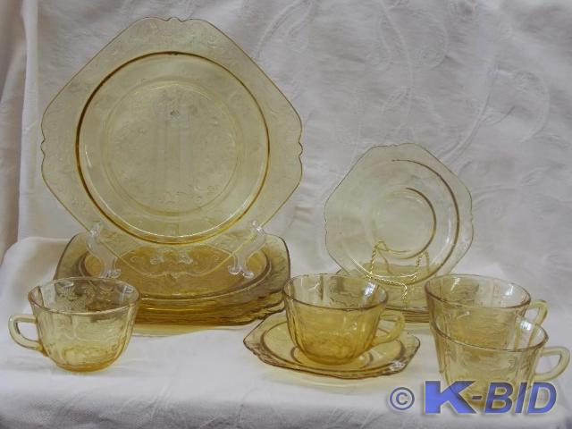 Madrid Pattern Amber Depression Gla...