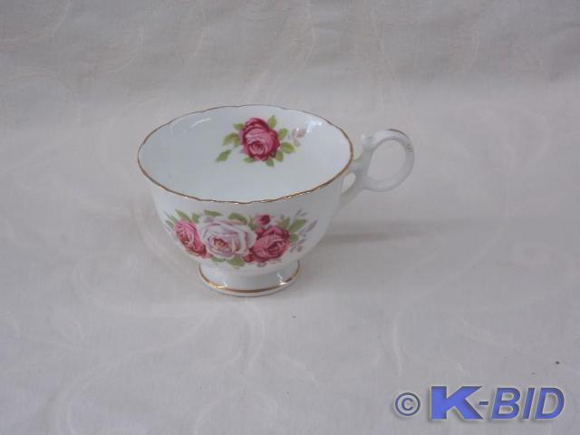Rose tea cup CrownFord English Bone...