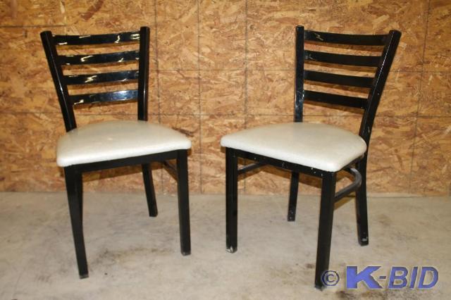 lot 159 image: -Lot of 2 chairs -Very good conditi...
