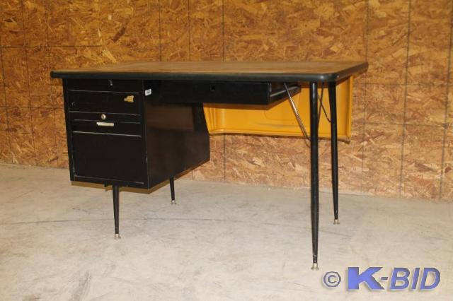 lot 198 image: -Teachers desk (half-size desk) -B...
