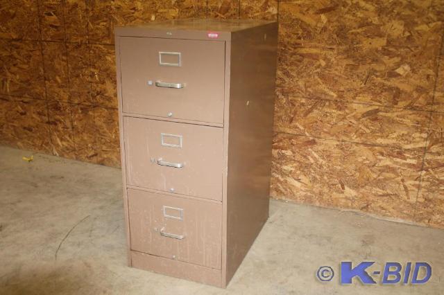 lot 33 image: -3 drawer HON file cabinet -Doors o...