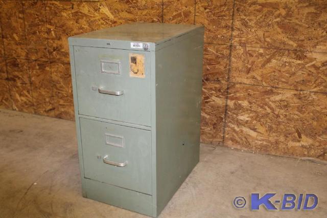 lot 46 image: -2 drawer HON file cabinet -Doors o...
