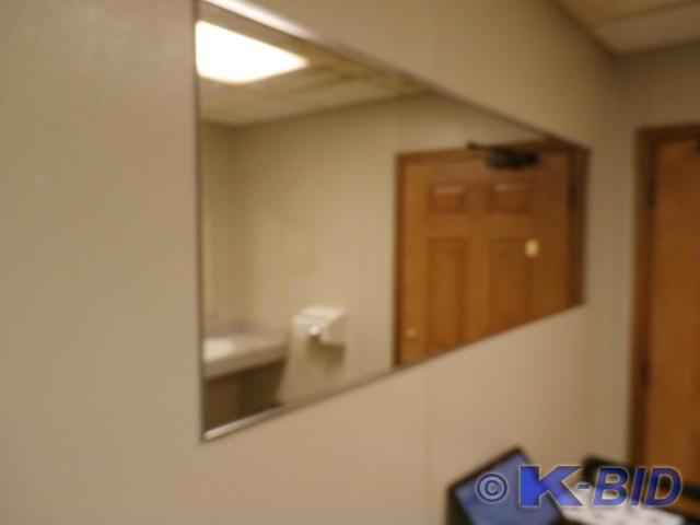 5 ft - Mirror Buyer Must Remove