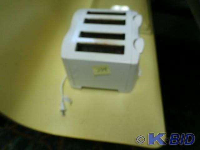 4 Slice Toaster Not Tested