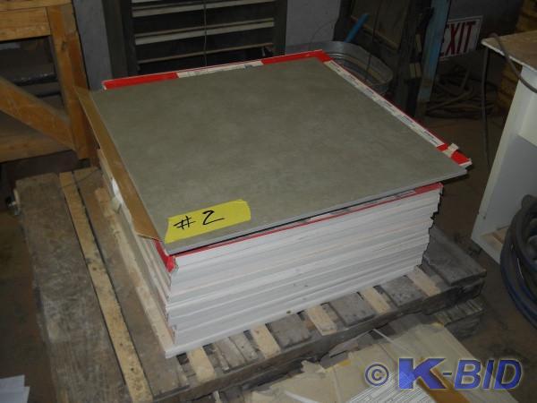 34 pcs of 30 x 30 Caesar Grey por...
