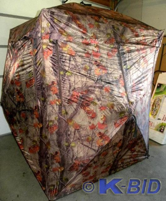 lot 12 image: Big Boy 5 Hub Blind,  58 x 58...