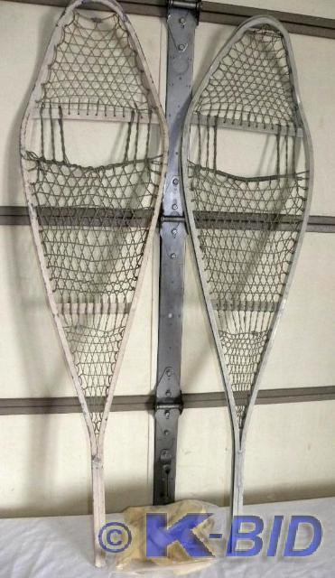 lot 20 image: U.S. Military Magnesium Snowshoes, ...