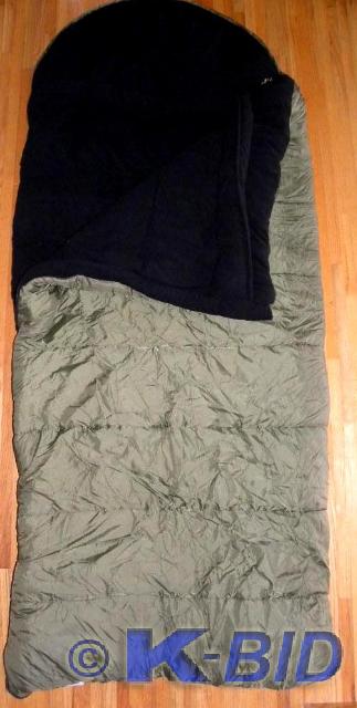 lot 26 image: Minus 15 Degrees Oversized Sleeping...