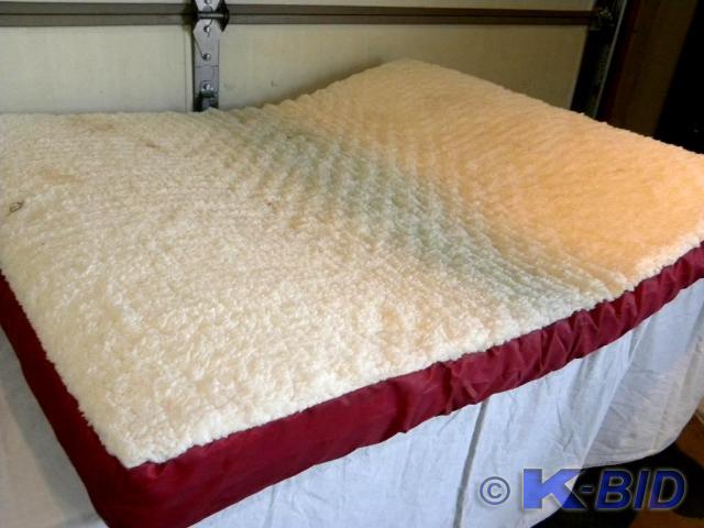 lot 30 image: Ortho Pet Bed Canine Cushion, tan f...