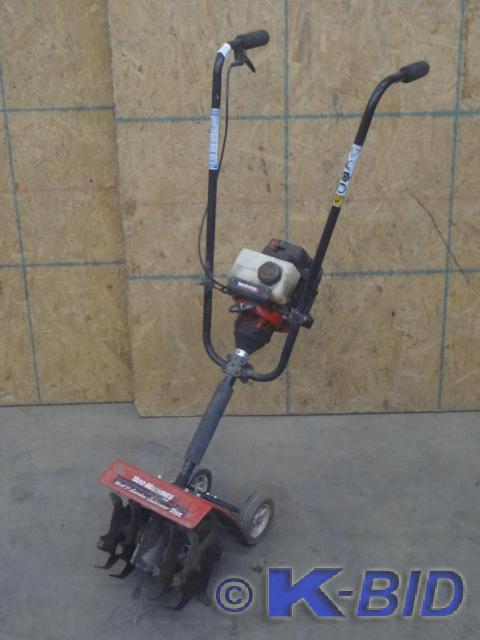 lot 12 image: Tard Machines 31cc Garden Cultivato...