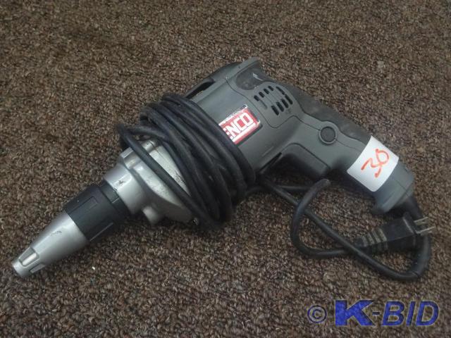 lot 30 image: Senco SG2500 Screw Shooter, New
