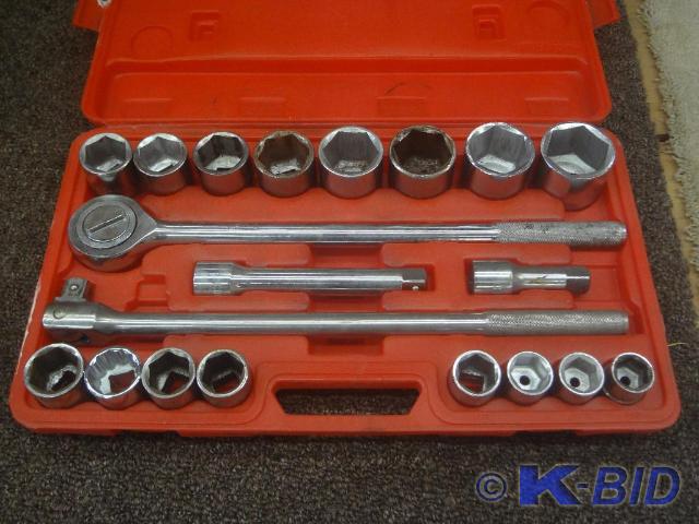 lot 38 image: 21-Piece 34 Drive 78-2 Socket ...