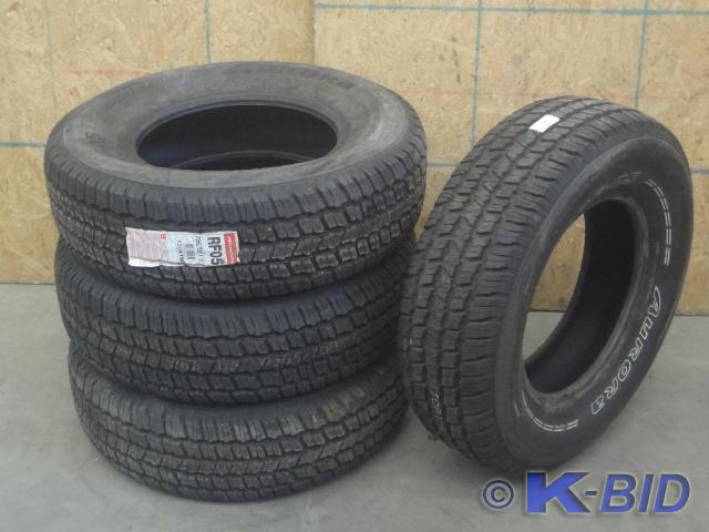 lot 8 image: (4) New Aurora RF05 P2657017 Tire...