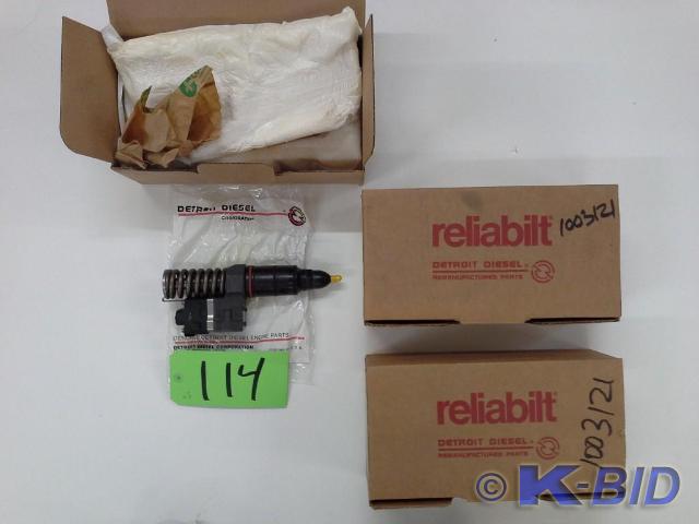 lot 114 image: INJECTOR FUEL SERIES 50 GILLIG R523...