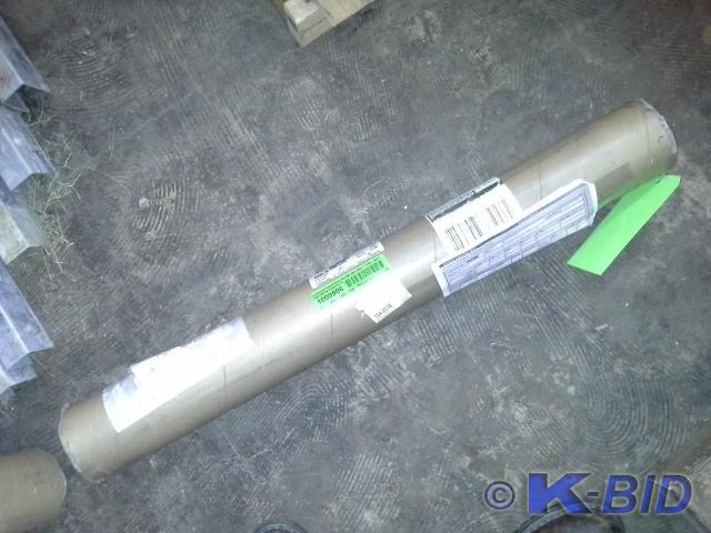 lot 16 image: CAMSHAFT ENGINE 50 SERIES 23524422 ...