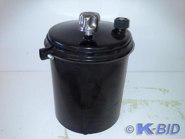 lot 184 image: RESERVOIR HYDRAULIC OIL GILLIG 53-2...